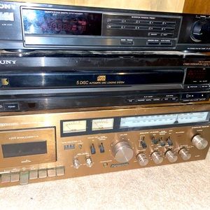 Panasonic InterrogatedEQ Sony 5Disk loading system Sony 30 station pre-set